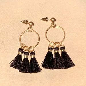 Francesca’s 3 Tassel Gold Earrings